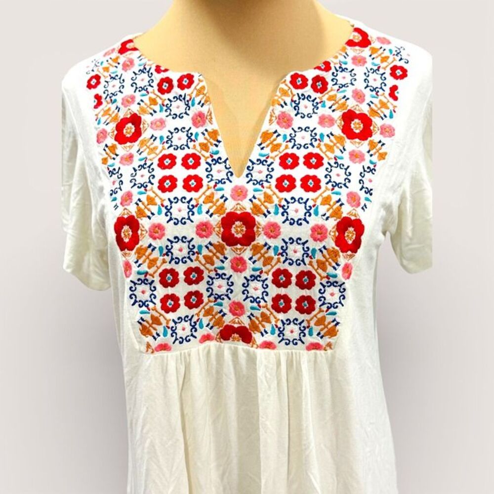 SMALL BOHO WHITE EMBROIDERED TUNIC-NWT